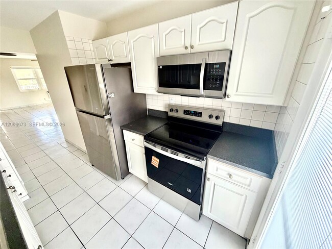 Photo - 3922 NE 166th St Unit S306