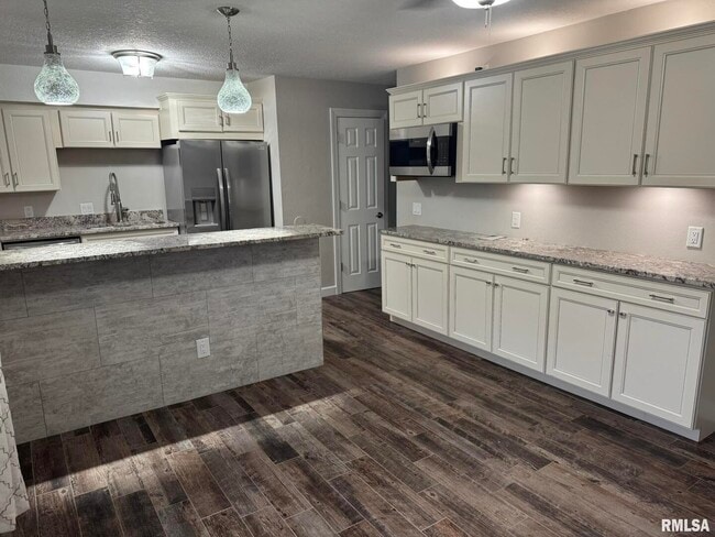 Photo - 1728 Taylor St