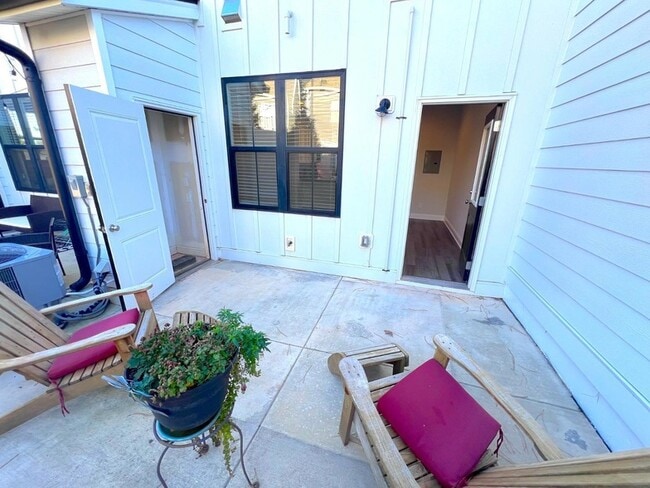 Photo - 6800 Milligan Way