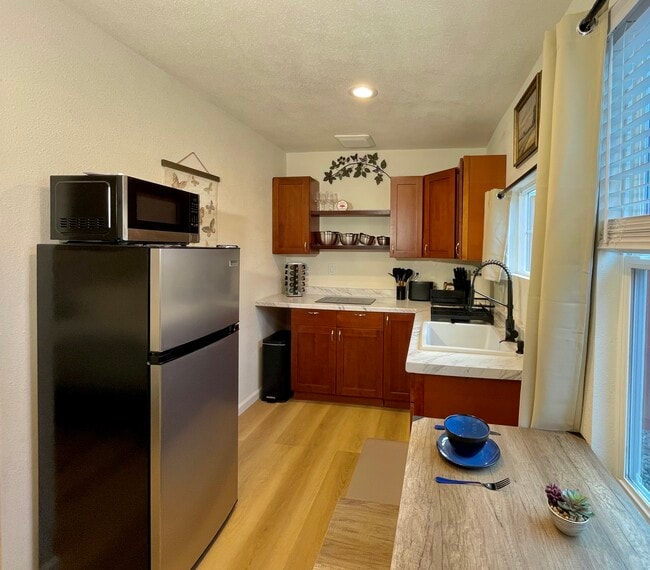 Photo - 225 E Branch St