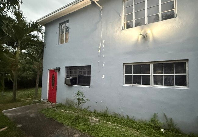 Photo - 1124 NW 112th Ter