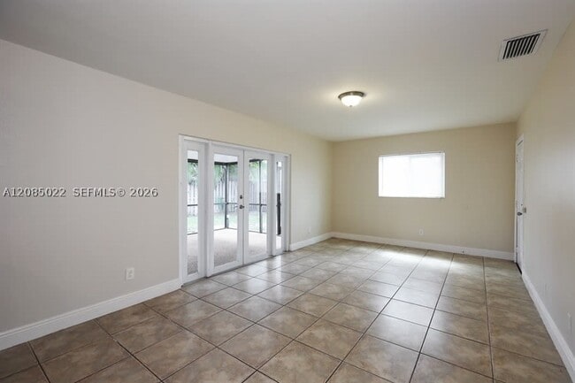 Photo - 4904 SW 90th Terrace
