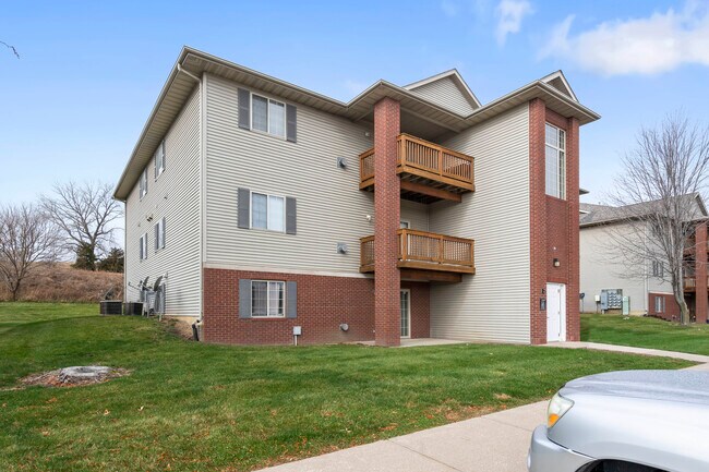 Photo - 2270 Holiday Rd