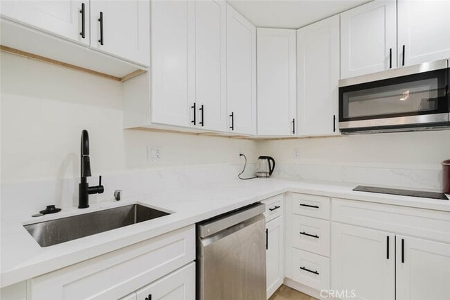Photo - 19314 Valerio St