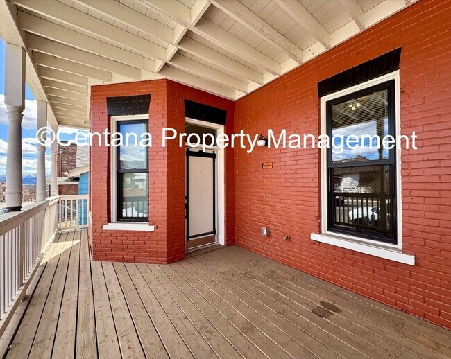 Photo - 661 S Main St Unidad 661 S Main B