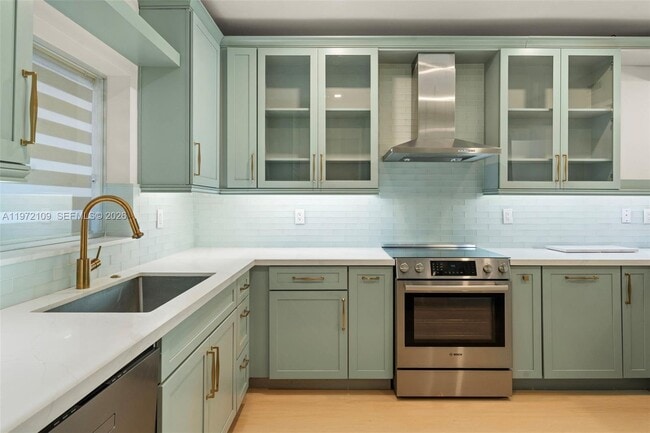 Photo - 9002 SW 62nd Terrace Unit 7-D