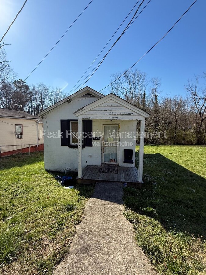 Photo - 146 St Mark St