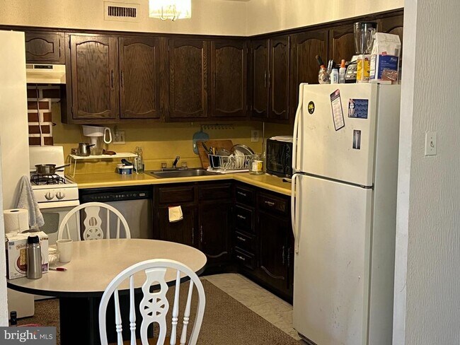 Photo - 809 Red Lion Rd Unidad B36