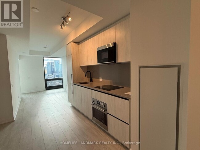 Photo - 35 Parliament St Unit 3203