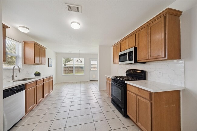 Photo - 6738 Haven Forest Ln
