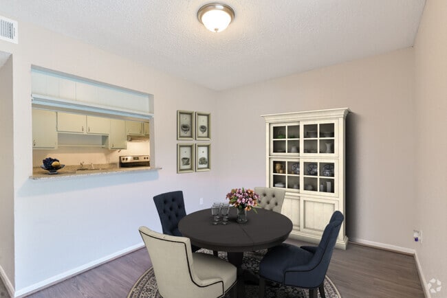 Building Photo - $899 1st 2 months! Your Family Will Love T... Rental