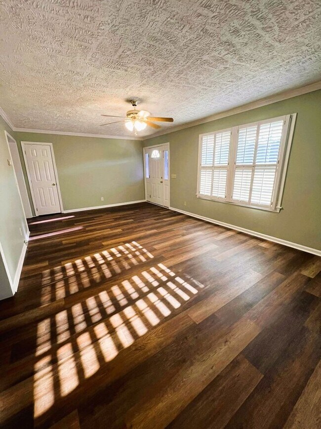 Photo - 108 Glenn Forest Dr