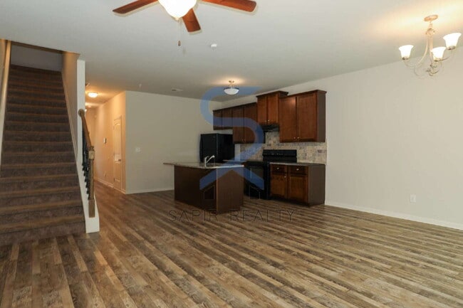 Photo - Modern Townhome Living – 3BR/3BA in The Gardens at Lovejoy