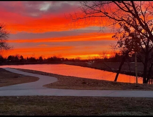 Building Photo - 8350 W 81st Dr