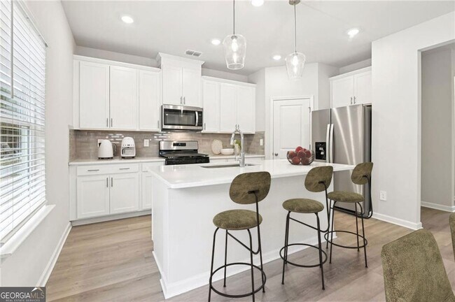 Photo - 90 Proust Cir