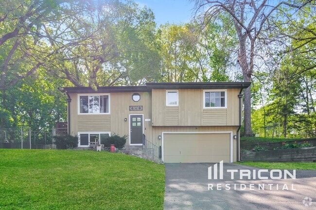Building Photo - 17311 Sunset Trail SW Rental