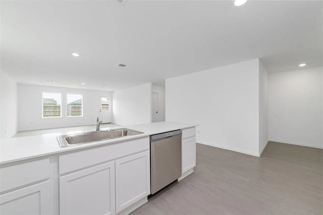3064 Huntersville Dr