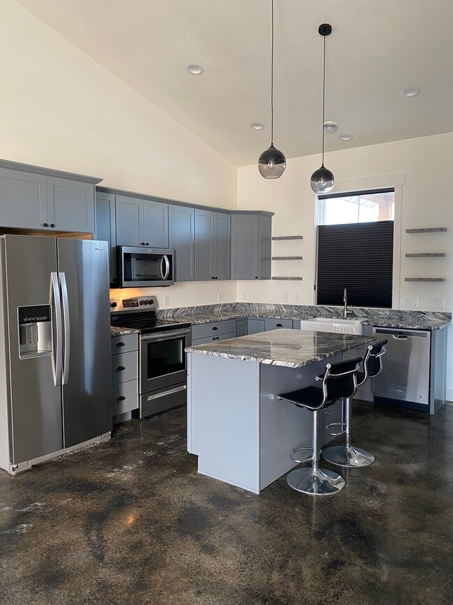 Photo - 1329 Silverton Dr