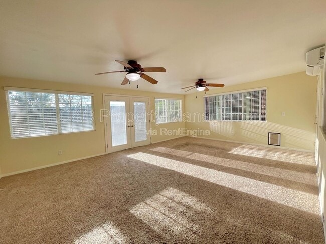 Photo - 1726 Vulcan St