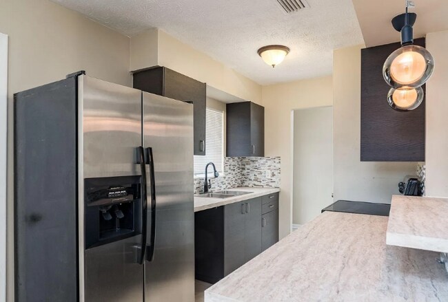 Photo - 7707 Falcon St