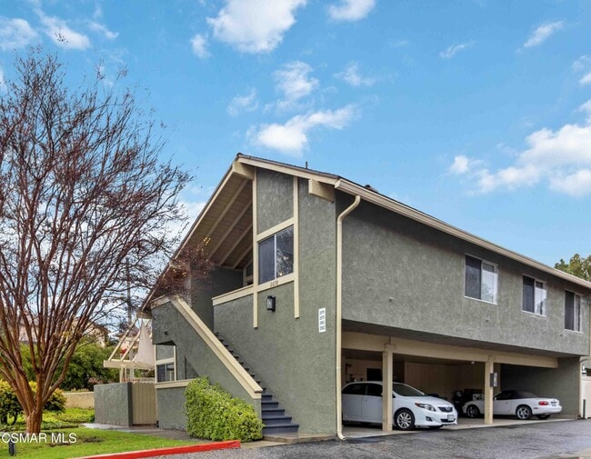 Building Photo - 2678 La Paloma Cir