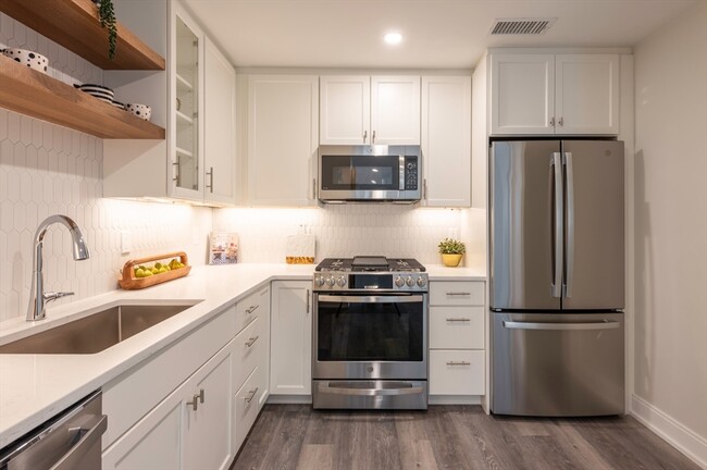Building Photo - 61 County St Unit 212 Rental