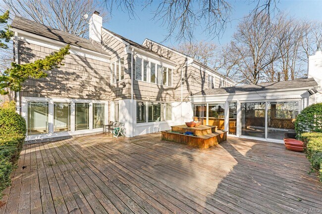 Photo - 803 Barberry Ln