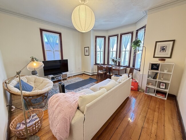Photo - 1584 Tremont St Unit 1
