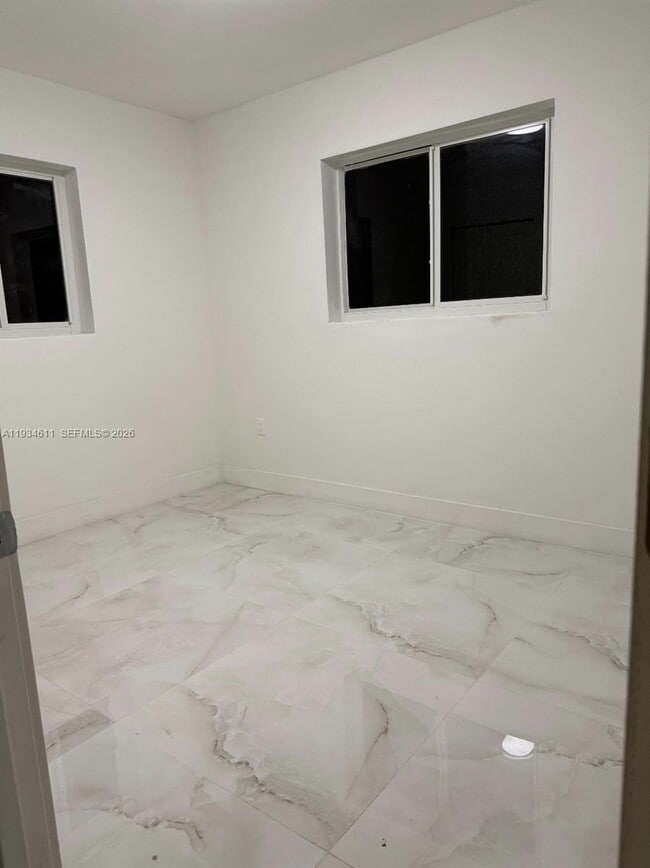 Photo - 11865 SW 186th St