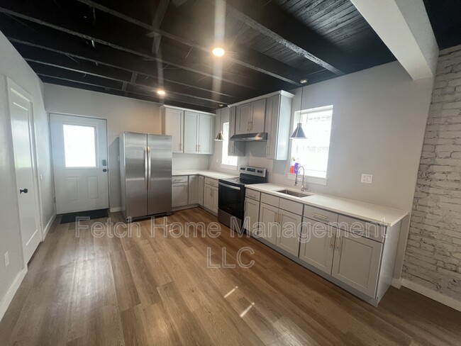 Photo - 218 Walnut St Condo