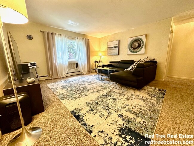 Building Photo - 8 Bryon Rd Unit 1