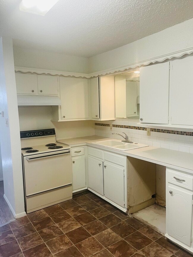 Photo - 5433 40th St