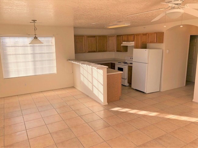 Photo - 1918 Buena Vista Dr SE