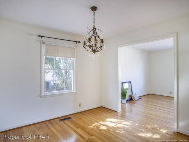 Photo - 515 Carteret Pl