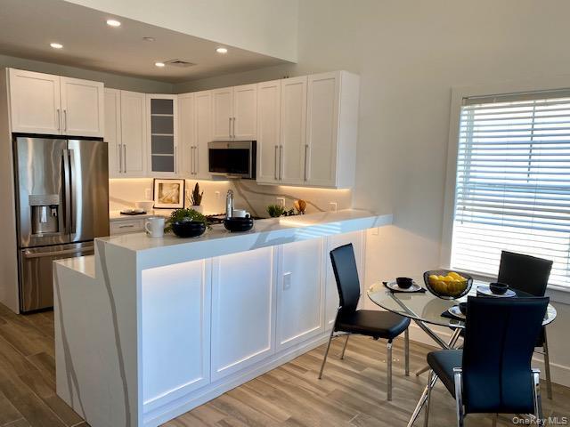 Photo - 148 S Front St Unit PH318