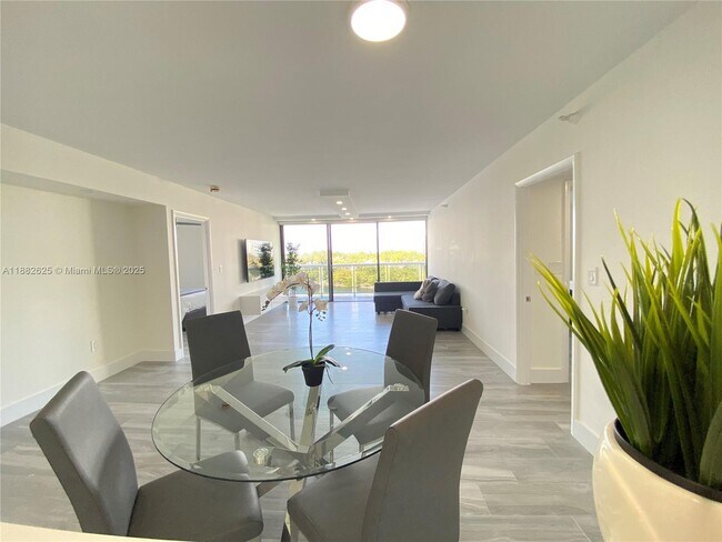 Photo - 20515 E Country Club Dr Unidad 549