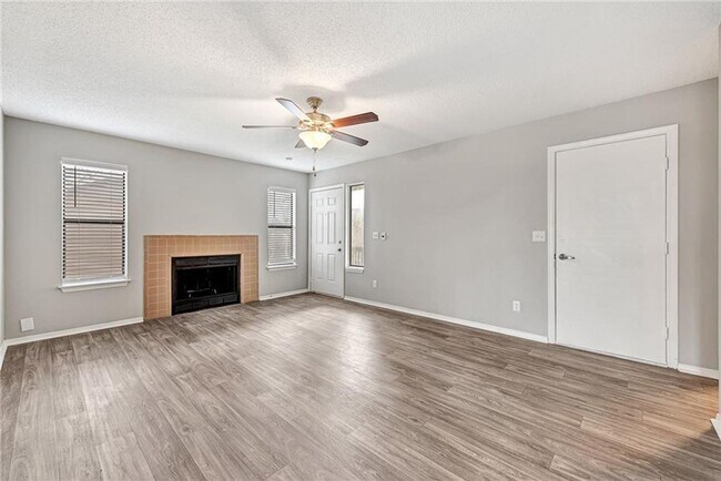 Photo - Updated 2 Bed 2 Bath Townhome located in East Fayetteville. Pool access included!