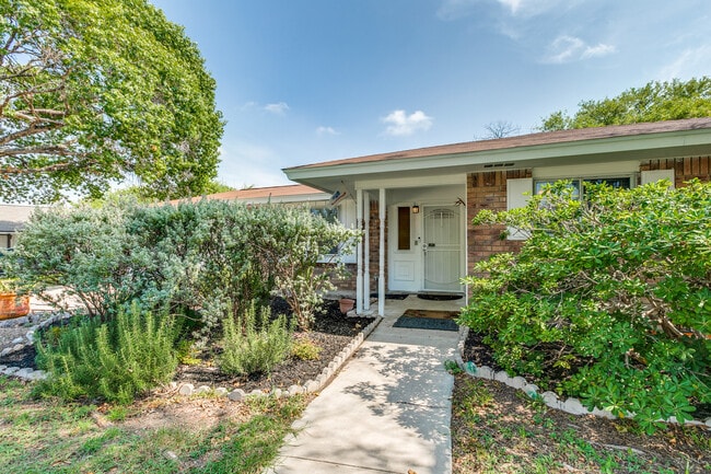 Photo - 123 Stardream Dr