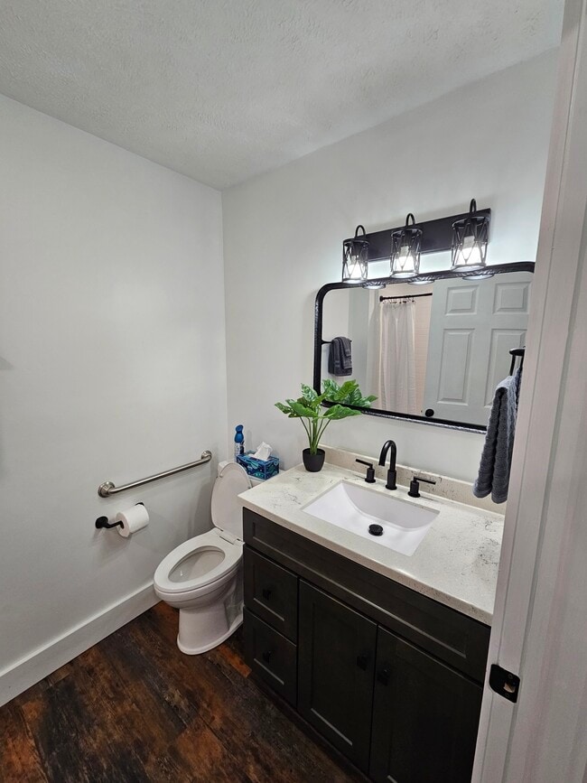 Photo - 231 Walnut St Unidad 231.5