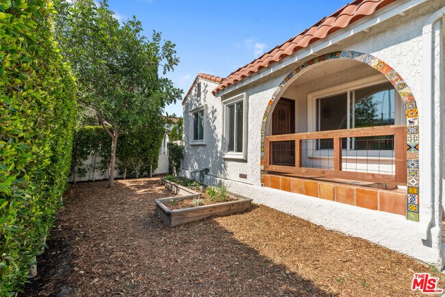 Photo - 4031 Edenhurst Ave House