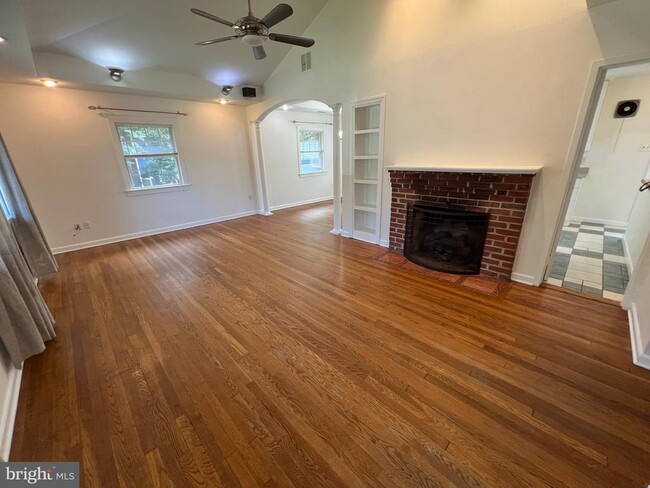 Photo - 2314 Eccleston St