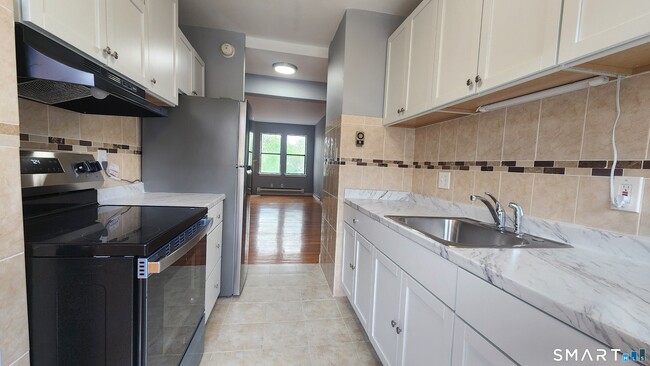 Photo - 16-20-20 Townley St Unit C3
