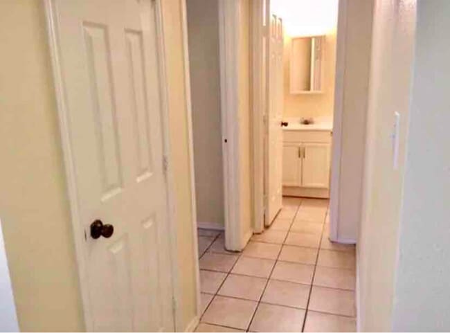 Photo - 7648 Windsor Oaks