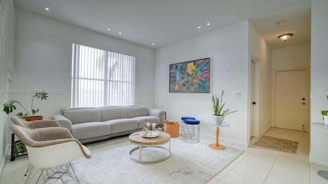 Photo - 16388 SW 28th St