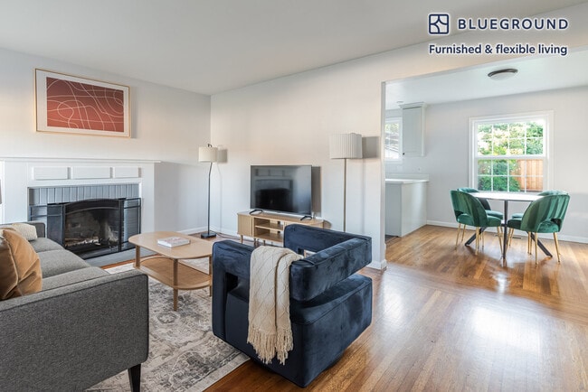 Photo - 251 C St
