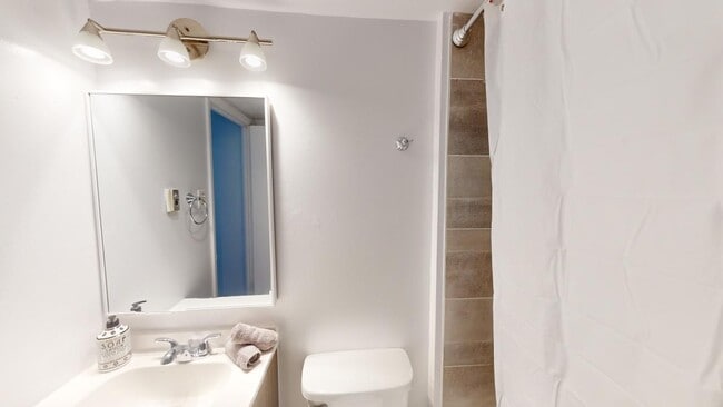 Photo - 27 Lucerne & 87 Vanier