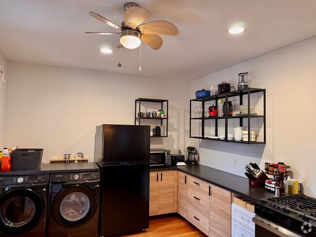 Building Photo - 301 3rd St N Unit 1 Lower Level Rental