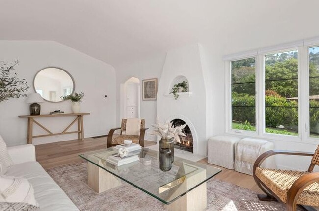 Photo - 805 Soledad Ave