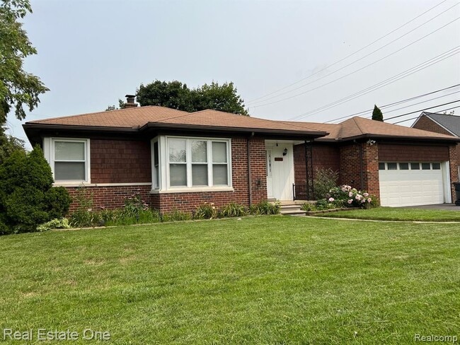 Photo - 13630 Balfour Ave