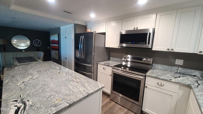 Photo - 3747 S Atlantic Ave Unidad 205